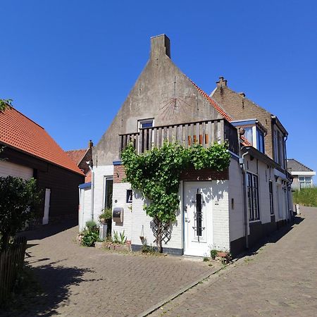 הוילה Stavenisse The Cosy Little House With The Sundial מראה חיצוני תמונה